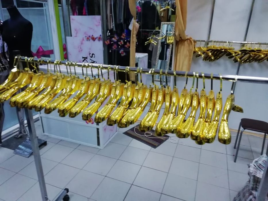Экономпанель, Рельсы, кронштейны, крючки вешала полки