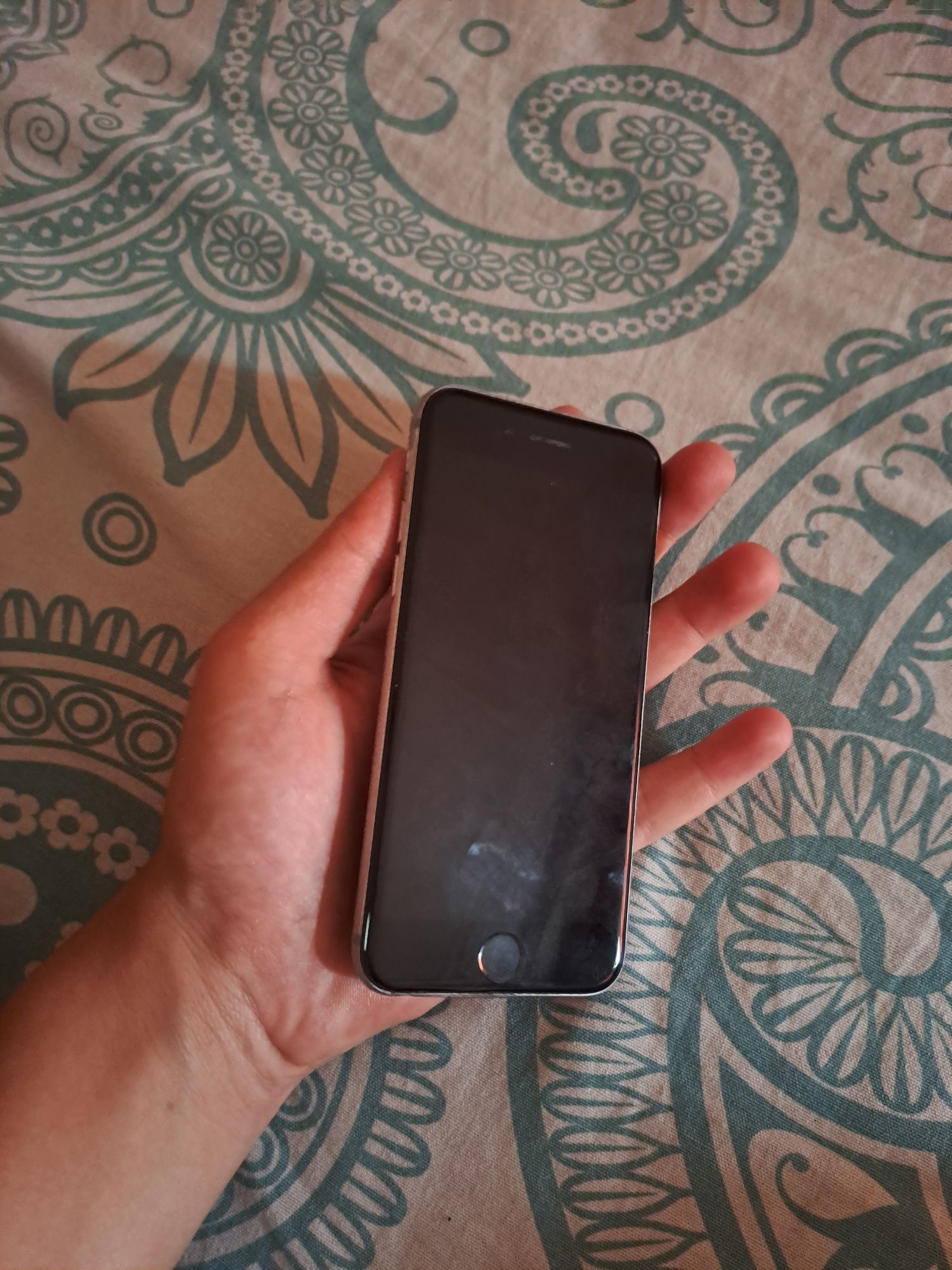Айфон 6s в нормальной состоянии
