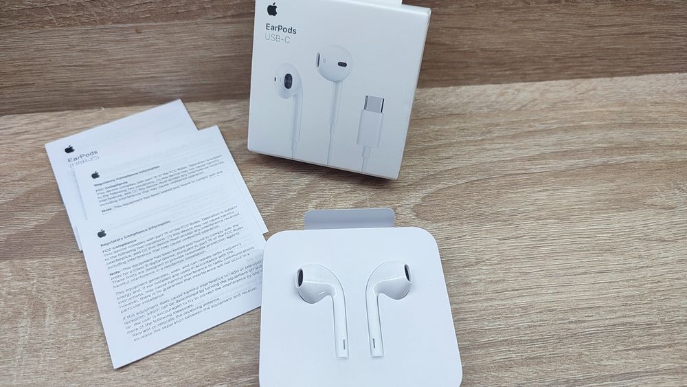 Căști Apple EarPods cu Conector USB-C Originale iPhone 15 / iPhone 16
