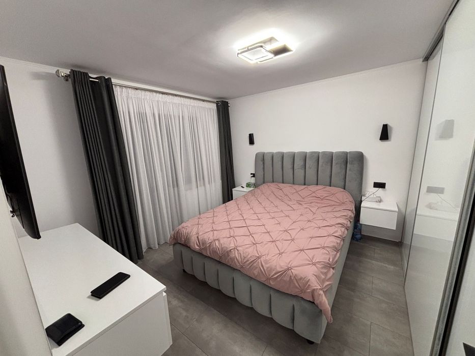 Apartament 3 camere 70 mp etajul 2