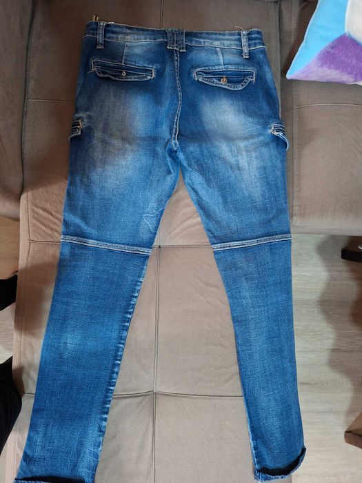 Дамски дънки размер Л