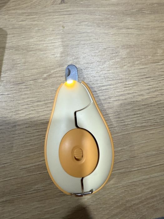 Ножица за нокти с LED светлина