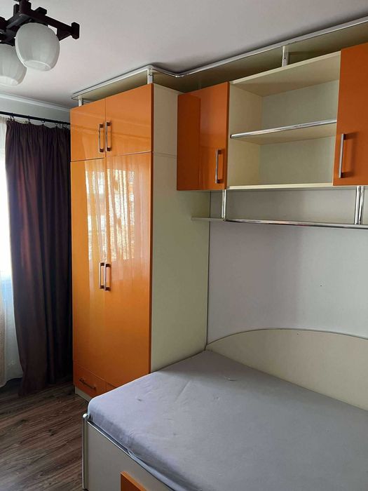 Apartament 3 camere - Piata Mare