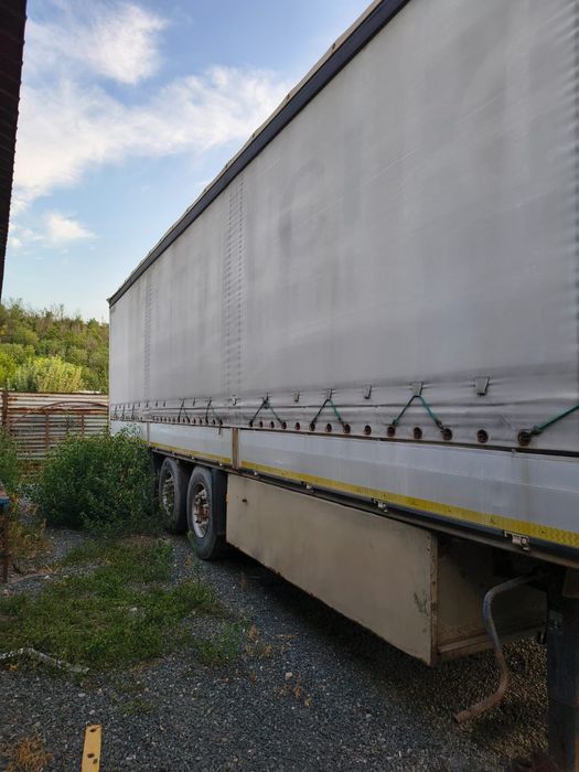 Vând semiremorca Schmitz