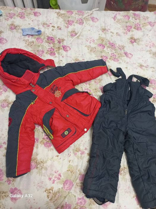 Дёшево, детский комбинезон с подарком!