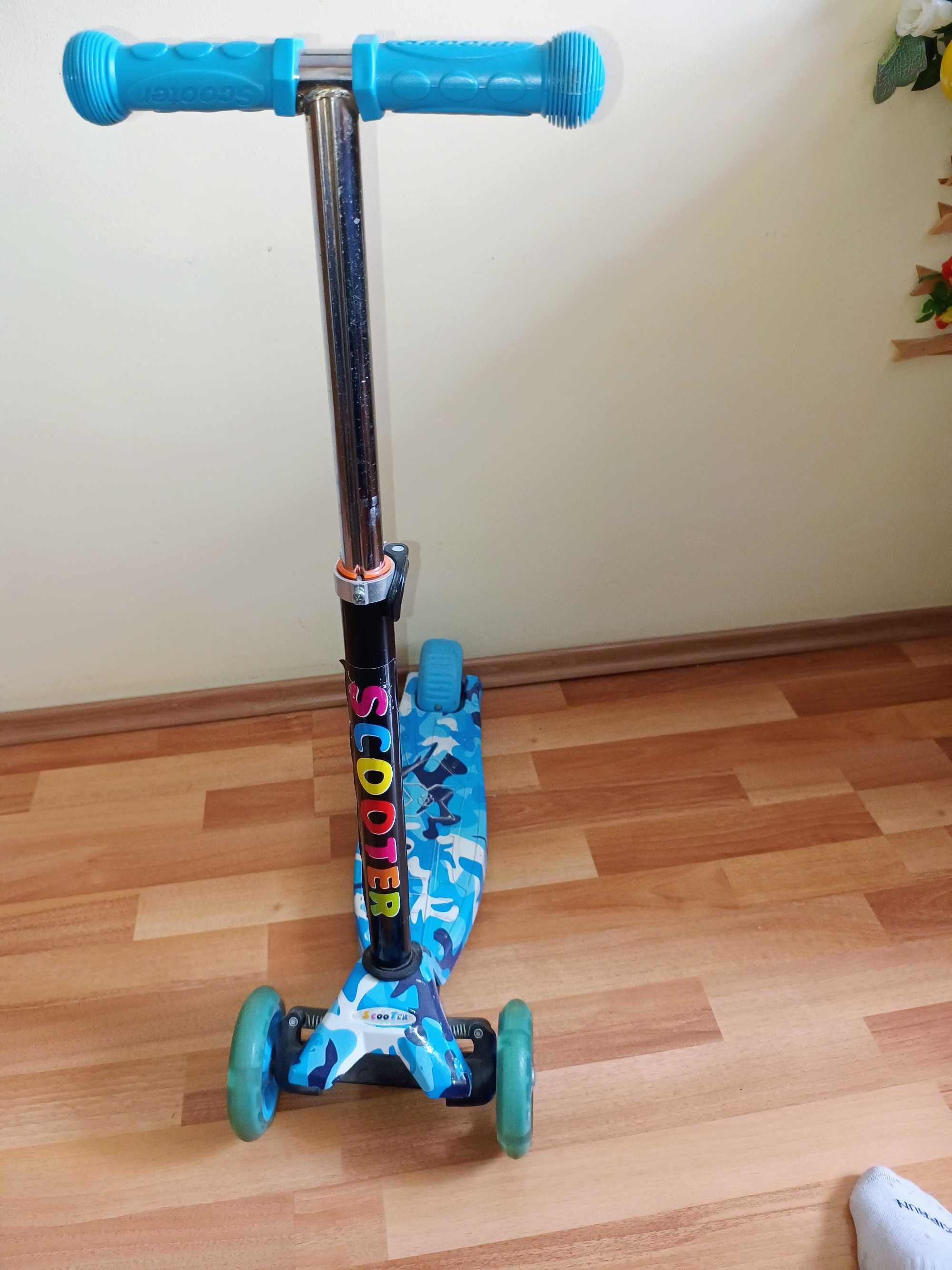 Trotineta uzată scooter