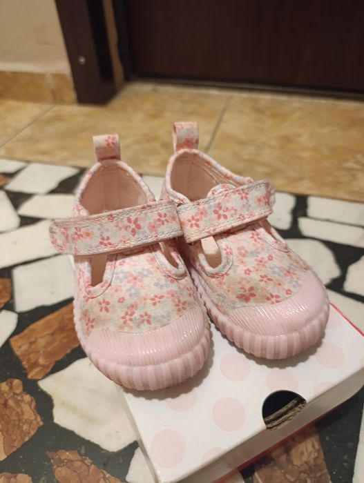 Adidași fetițe Smyk mărime 22