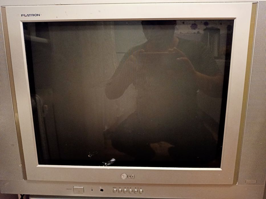 Телевизор LG. Недорого.