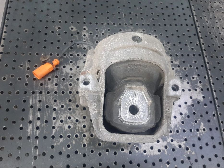 suport tampon motor stanga cu senzor  2.0 tdi cjc audi a4 b8 8k