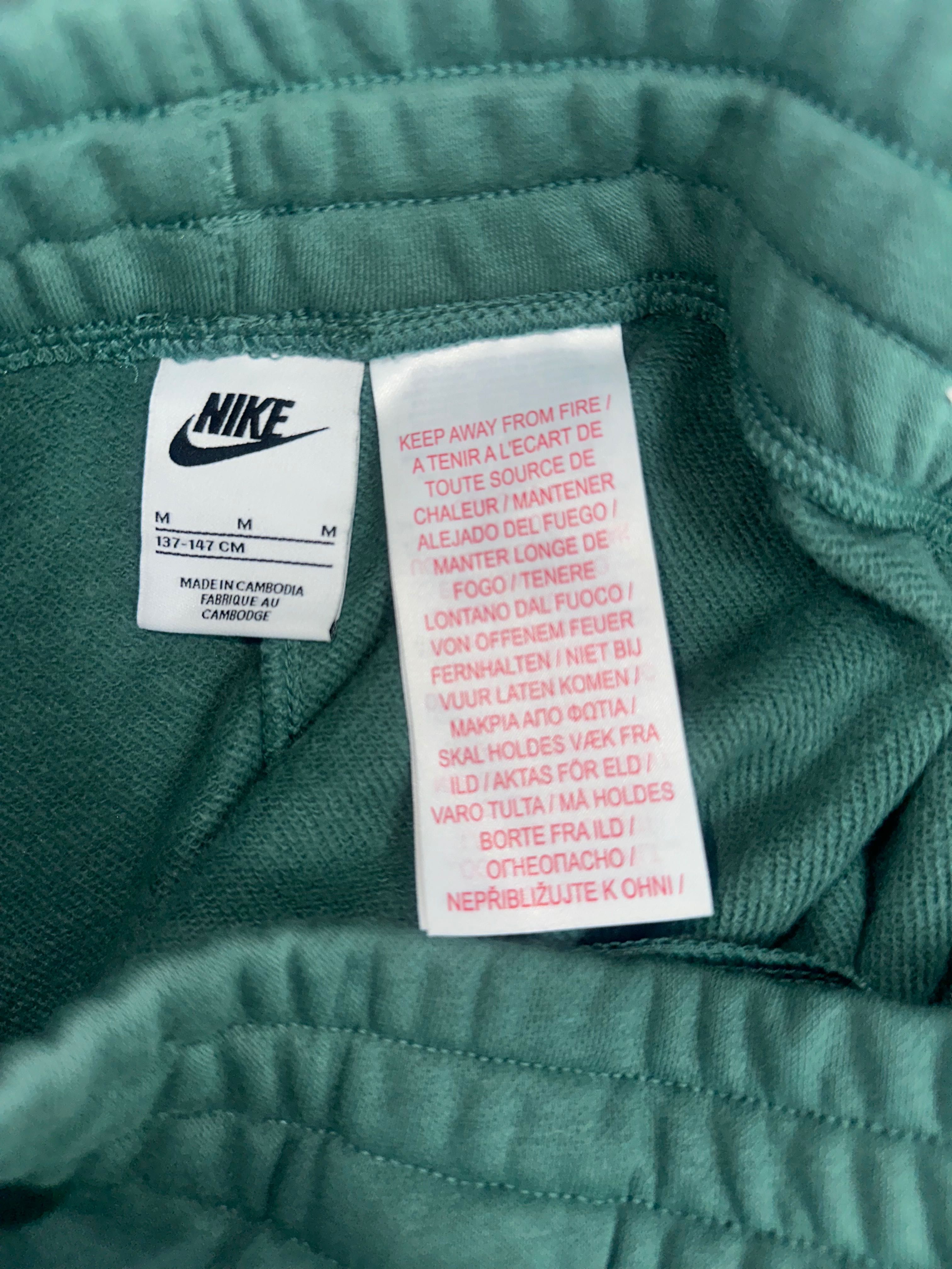 NIKE оригинални къси панталони – за момче