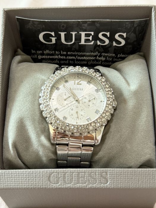 Дамски часовник