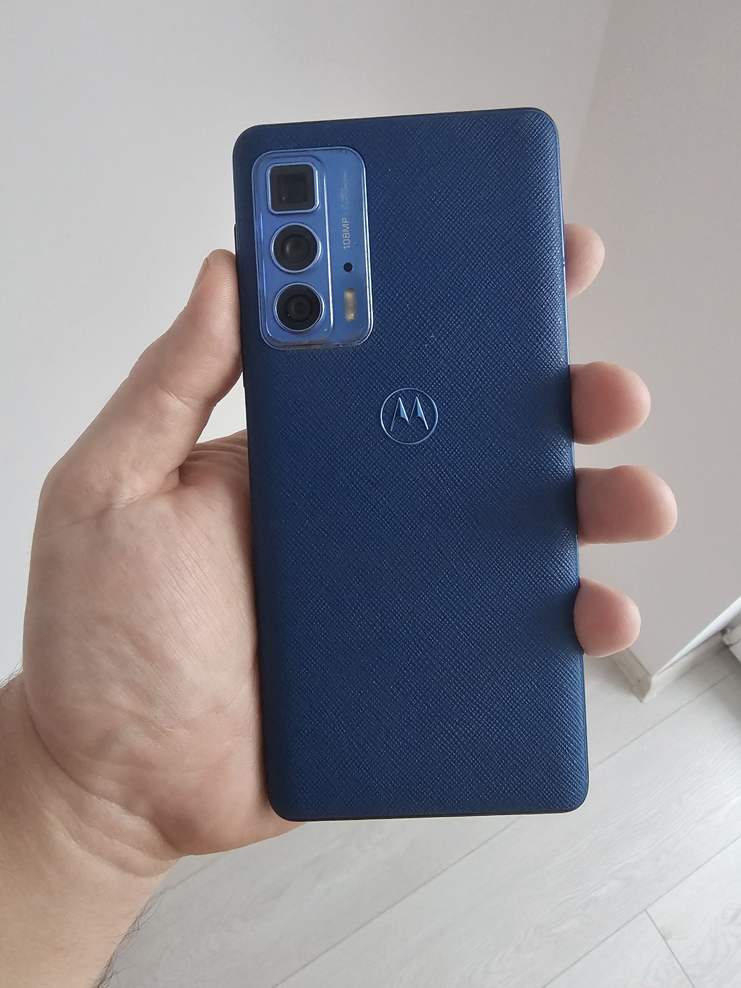 Motorola edge 20 pro blue vegan leather