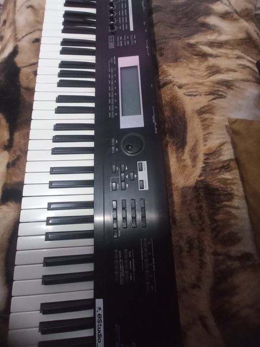 Срочно продам "Korg TR