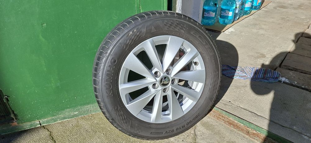Set jante + anvelope 205/60R16