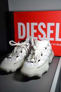 Обувки Diesel от 730 на 300 лв.