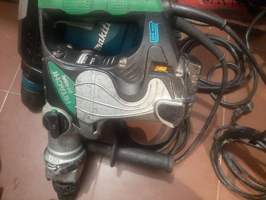 Мощни японски перфоратори