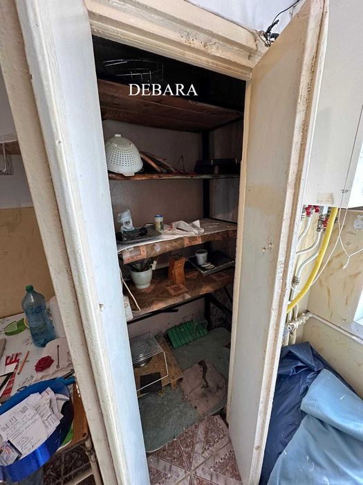 Vând apartament 2 camere in orasul Roman