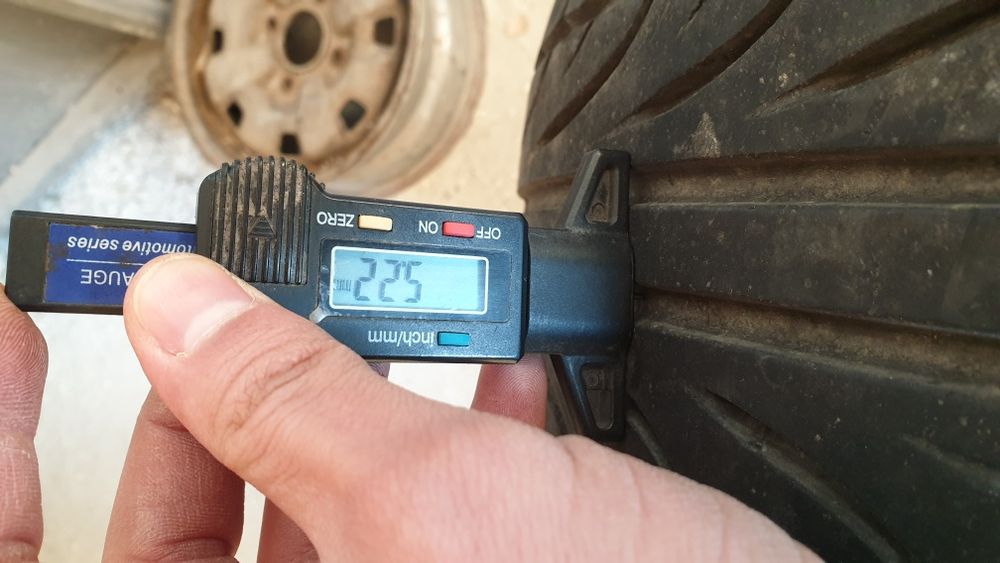 Гуми 215 55 16 фалкен