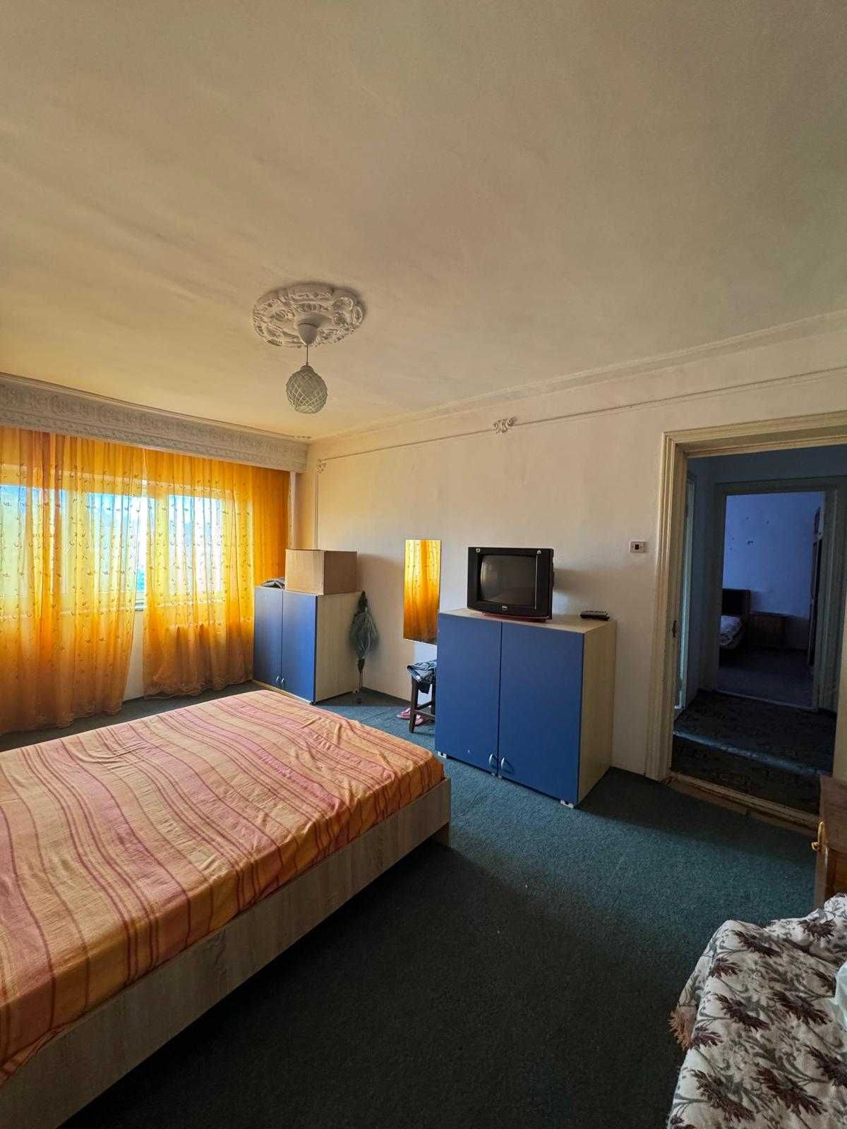 Vand apartament 2 camere str Magheru, proprietar