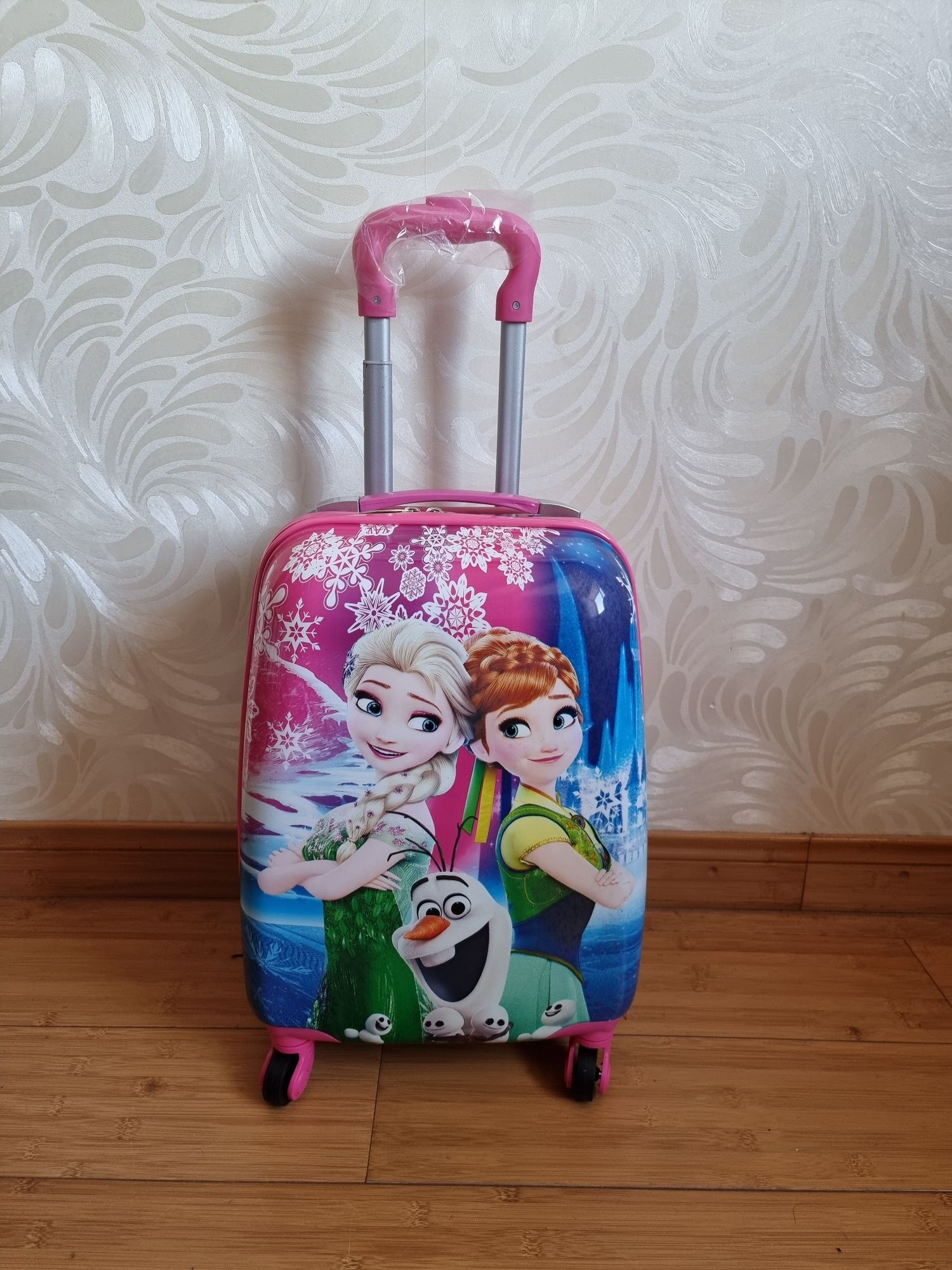 Детский чемодан по 12500