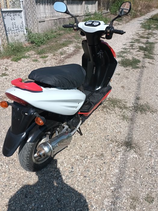 Vand Scuter Keeway RY8