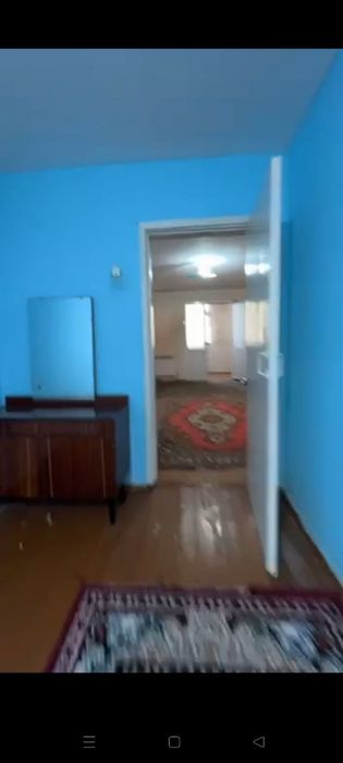 Kvartira sotiladi Nurafshon Mikrorayon