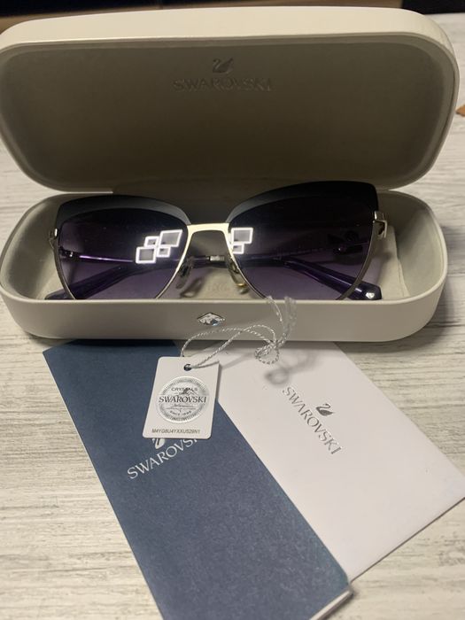 Слънчеви очила Dolce & Gabbana Gold, Swarovski, Guess, Roberto Cavali