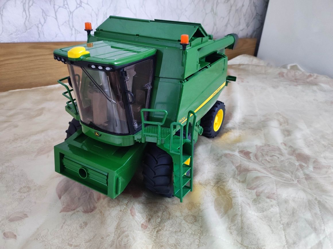 Детска играчка комбайн John Deere