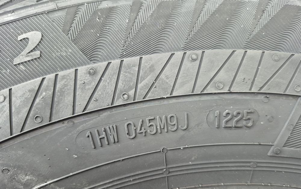 Anvelope 205 70 R15C all season