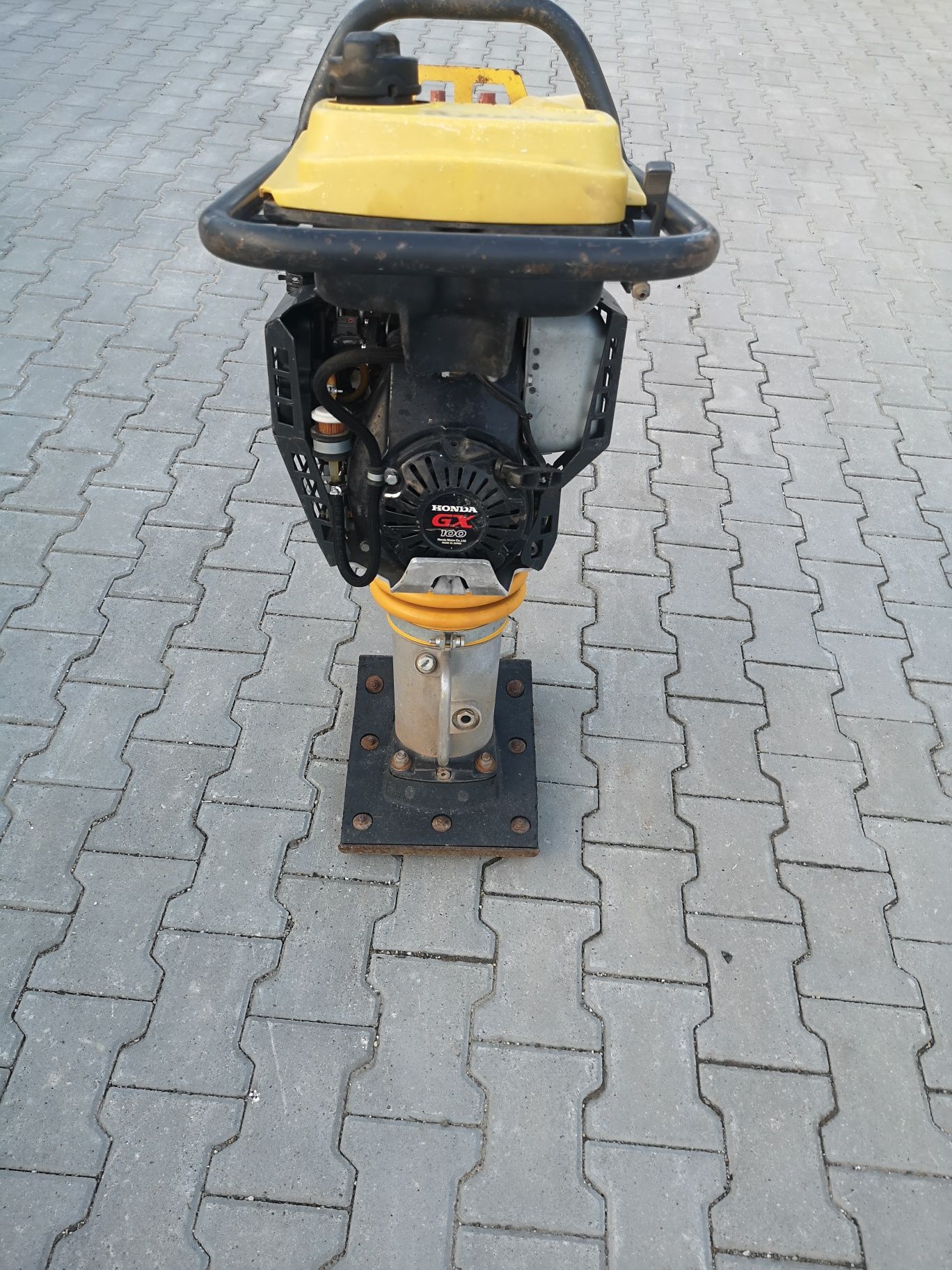 Mai compactor BOMAG BT65