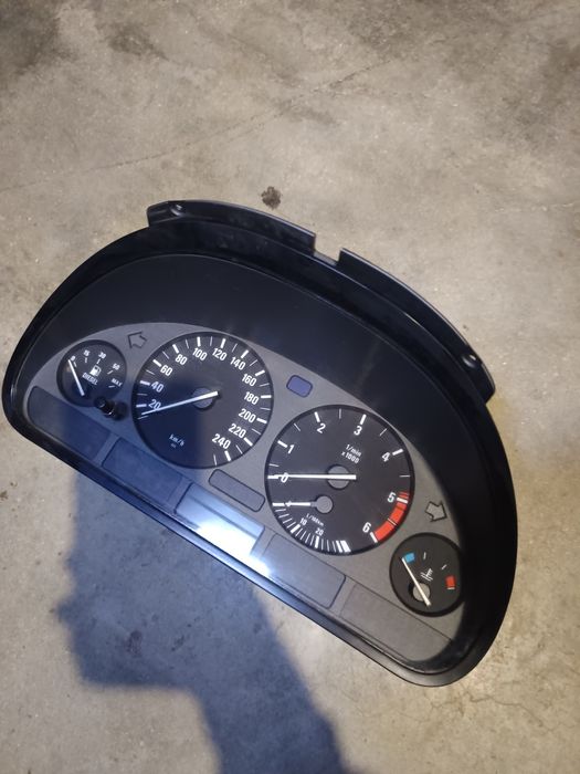 Километраж за бмв е39 525 тдс