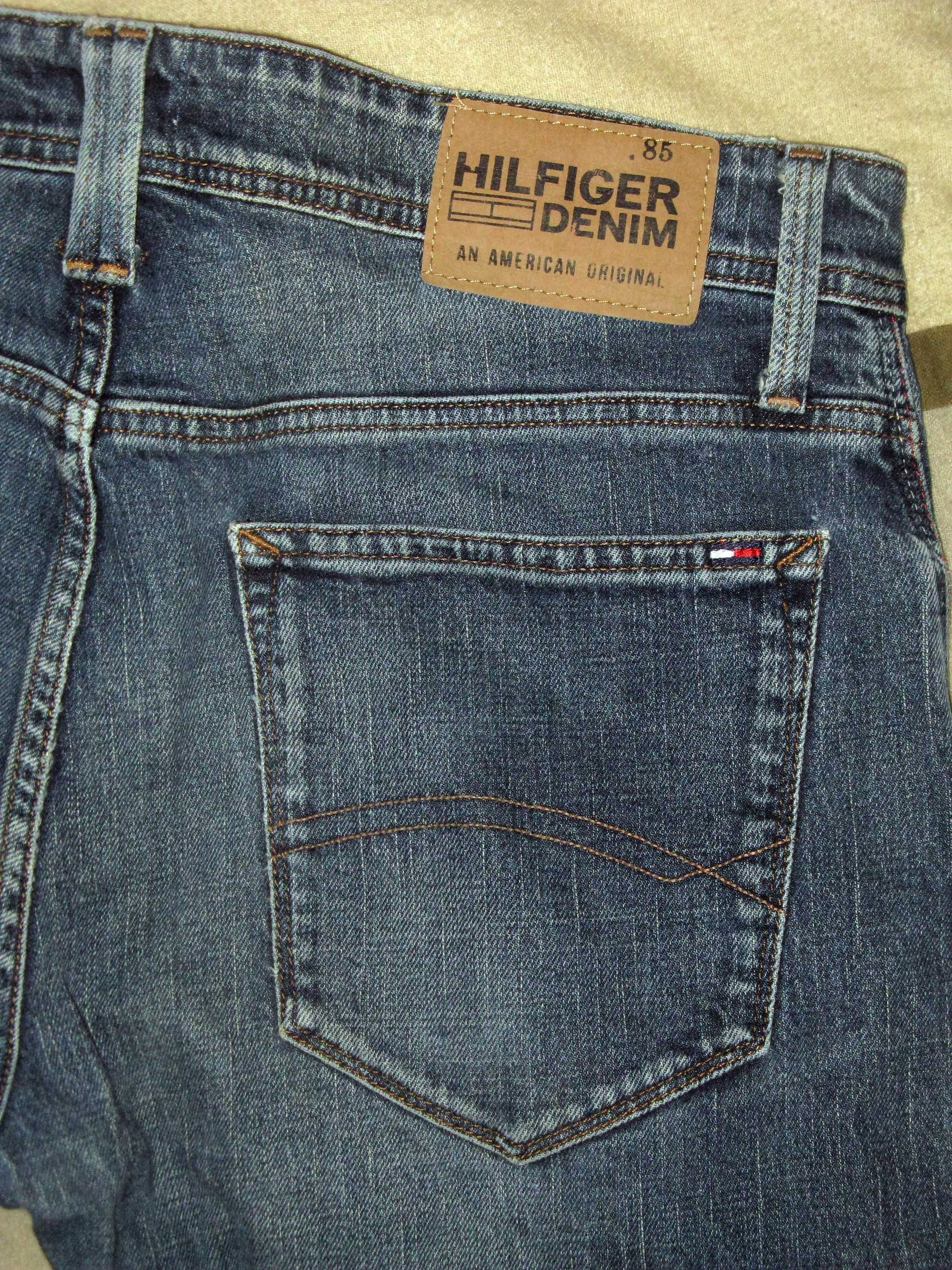 Blugi Tommy Hilfiger W 33 x L 32 / Talie 88 cm - Lungime 104