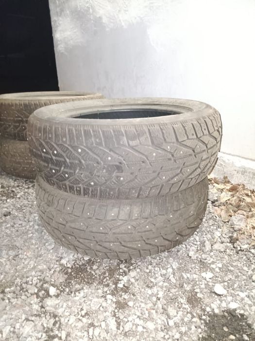 Зимный Шина на р 16  размер 205/55