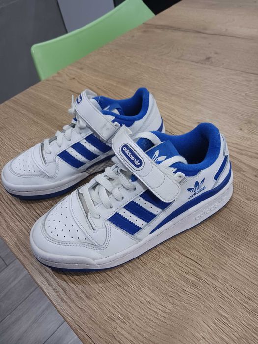 Оригинални маратонки на Adidas