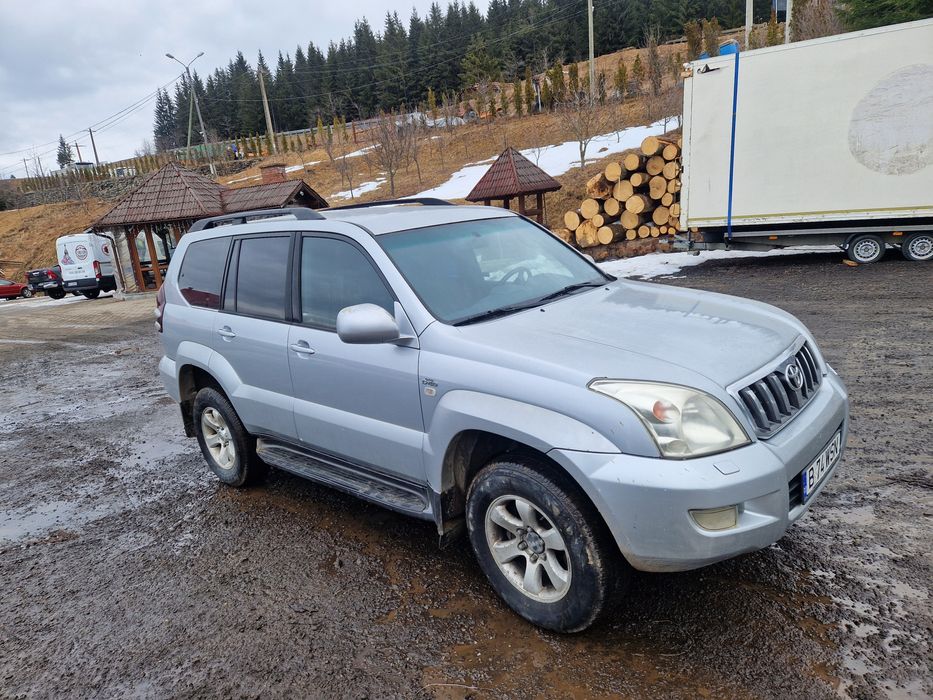 Vînd Toyota land CRUISER