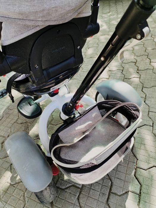 Tricicleta Lorelli 4 in 1 cu poziție de somn