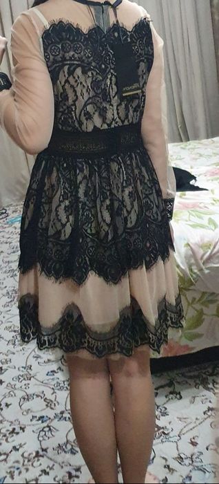 Вечернее короткое платье