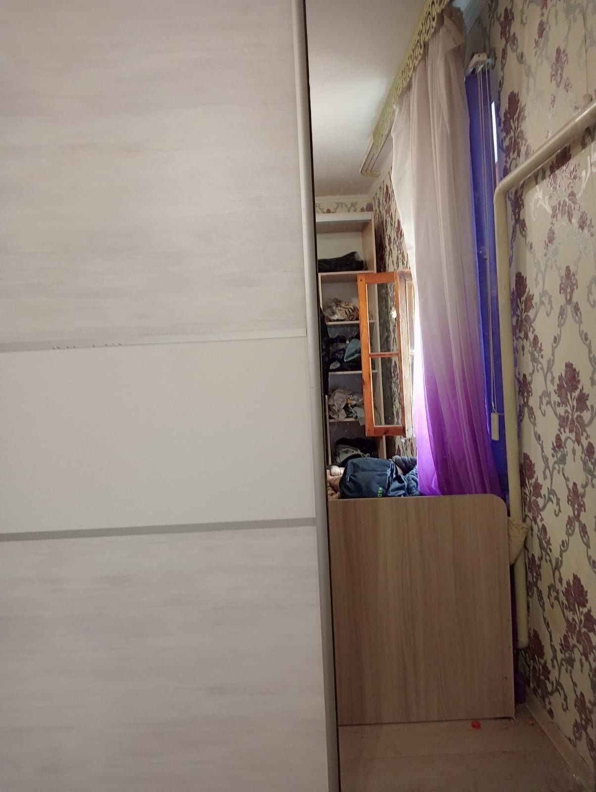 Продам шкафы разные
