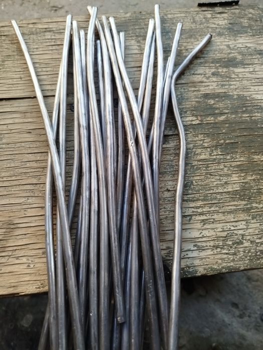 Продам олово припой в прутках