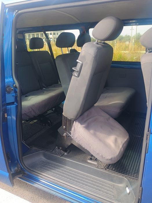 Vw Transporter 8+1 locuri