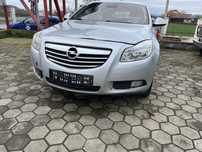 Bara fata opel insignia cu mici defecte!