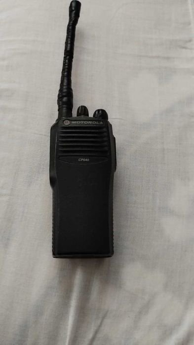 2 statii profesionale Motorola CP040