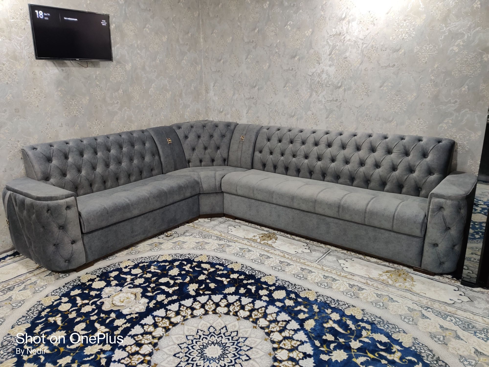 Premium Divan va ugoloklar
