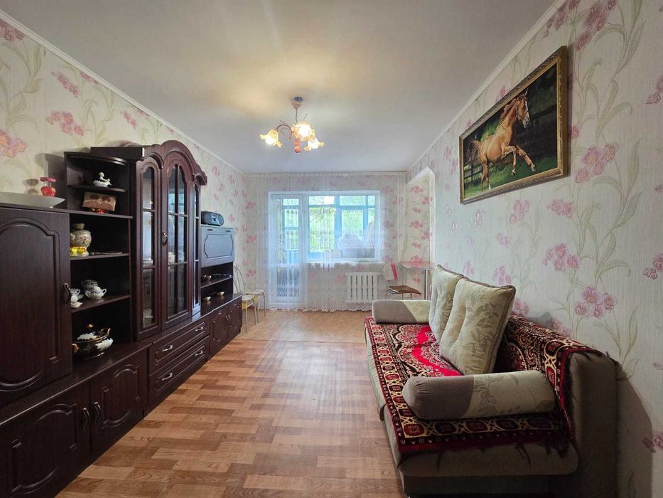 Продам 2х комн в 6мкр 4 этаж не угловая/ПОМОЩЬ В ИПОТЕКЕ