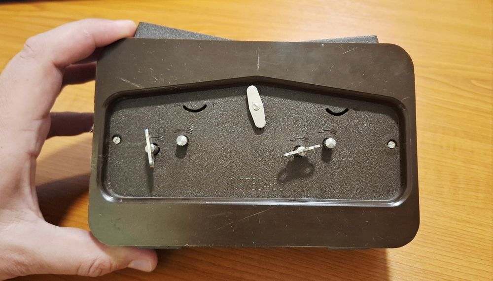 Vând ceas vechi de șah ARODORA