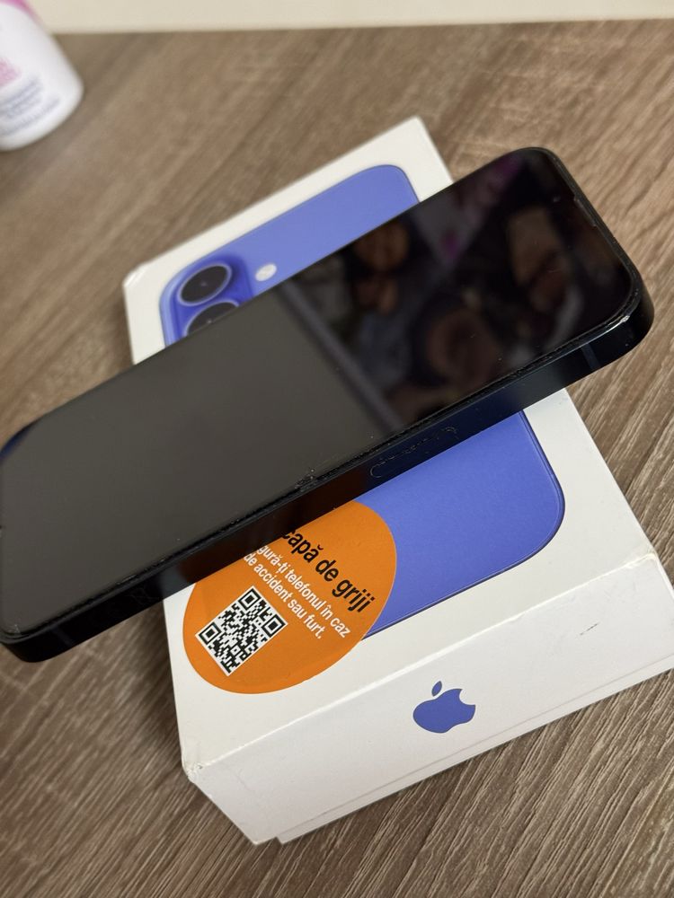 Vand Iphone 13  detalii mai jos