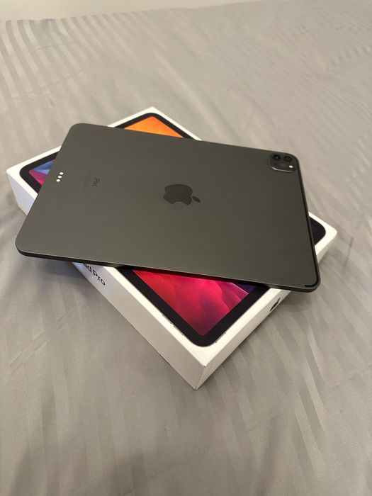 Продавам iPad Pro 11 inch 2nd