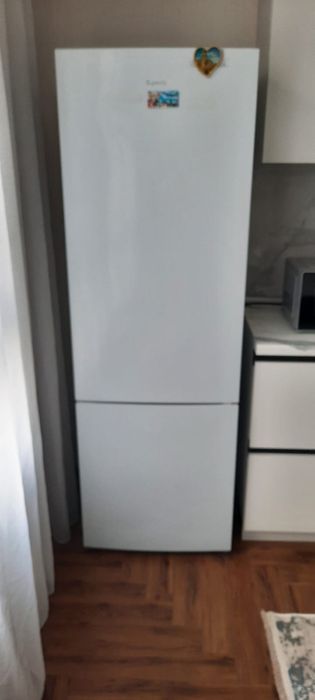 Холодильник бирюса