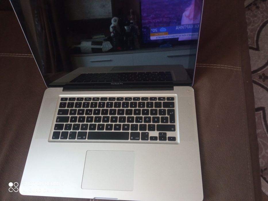 Лаптоп Apple .?.