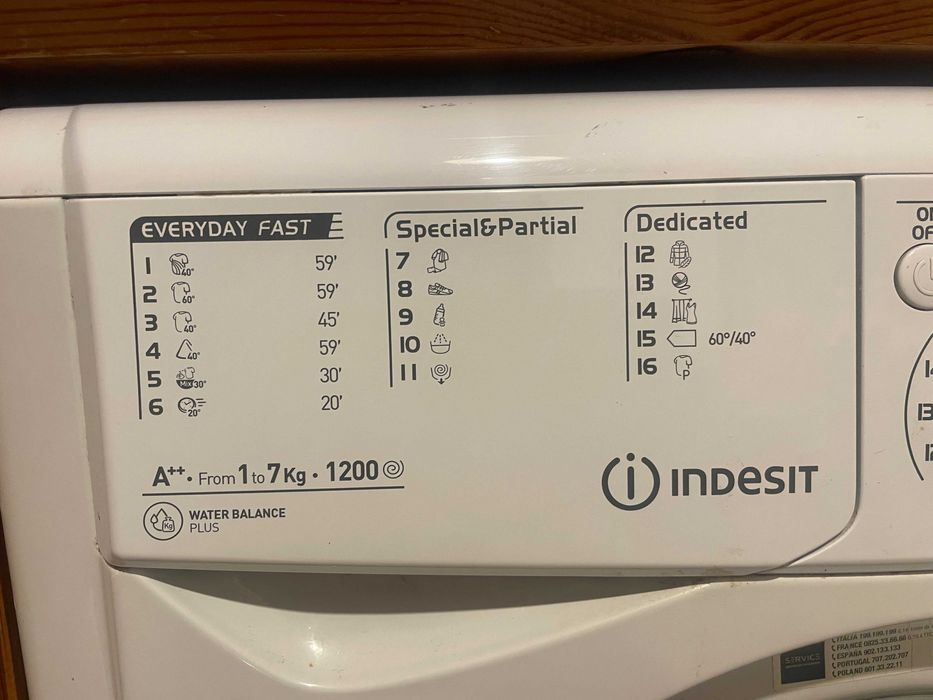 Работеща пералня Indesit EWE71252  7kg